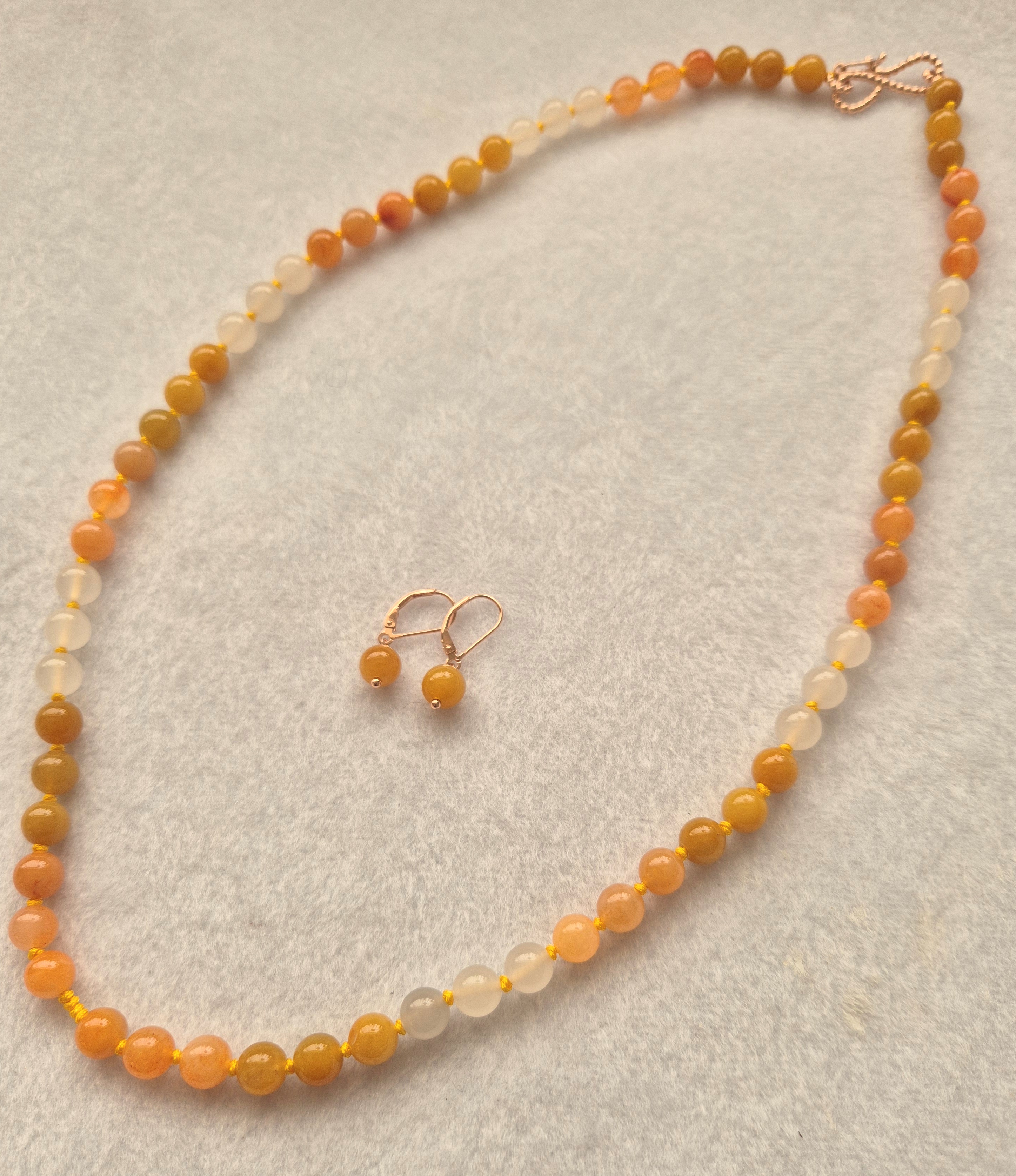Knotted Golden Silk Quartzite Jade
