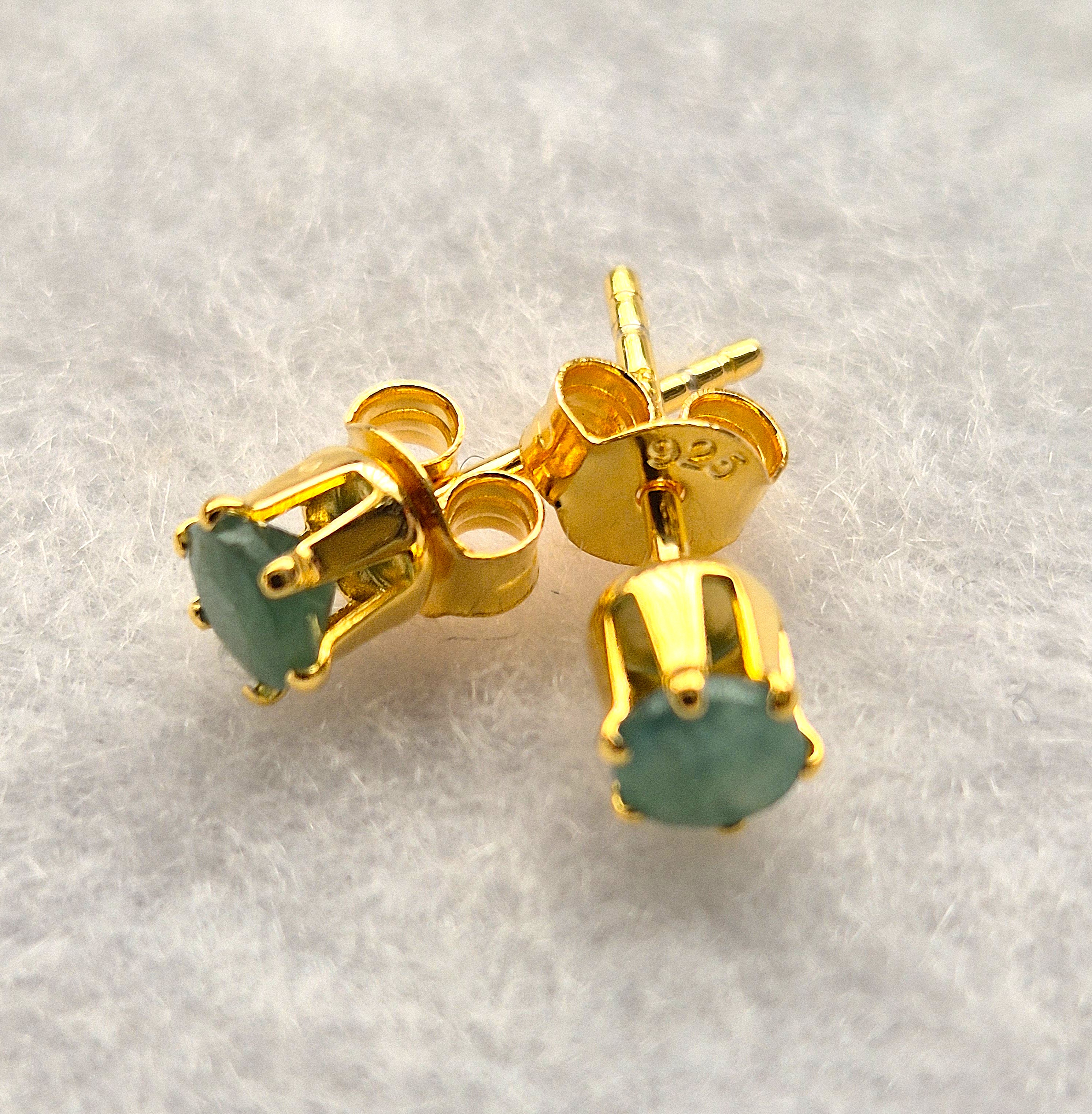Grandidierite Studs