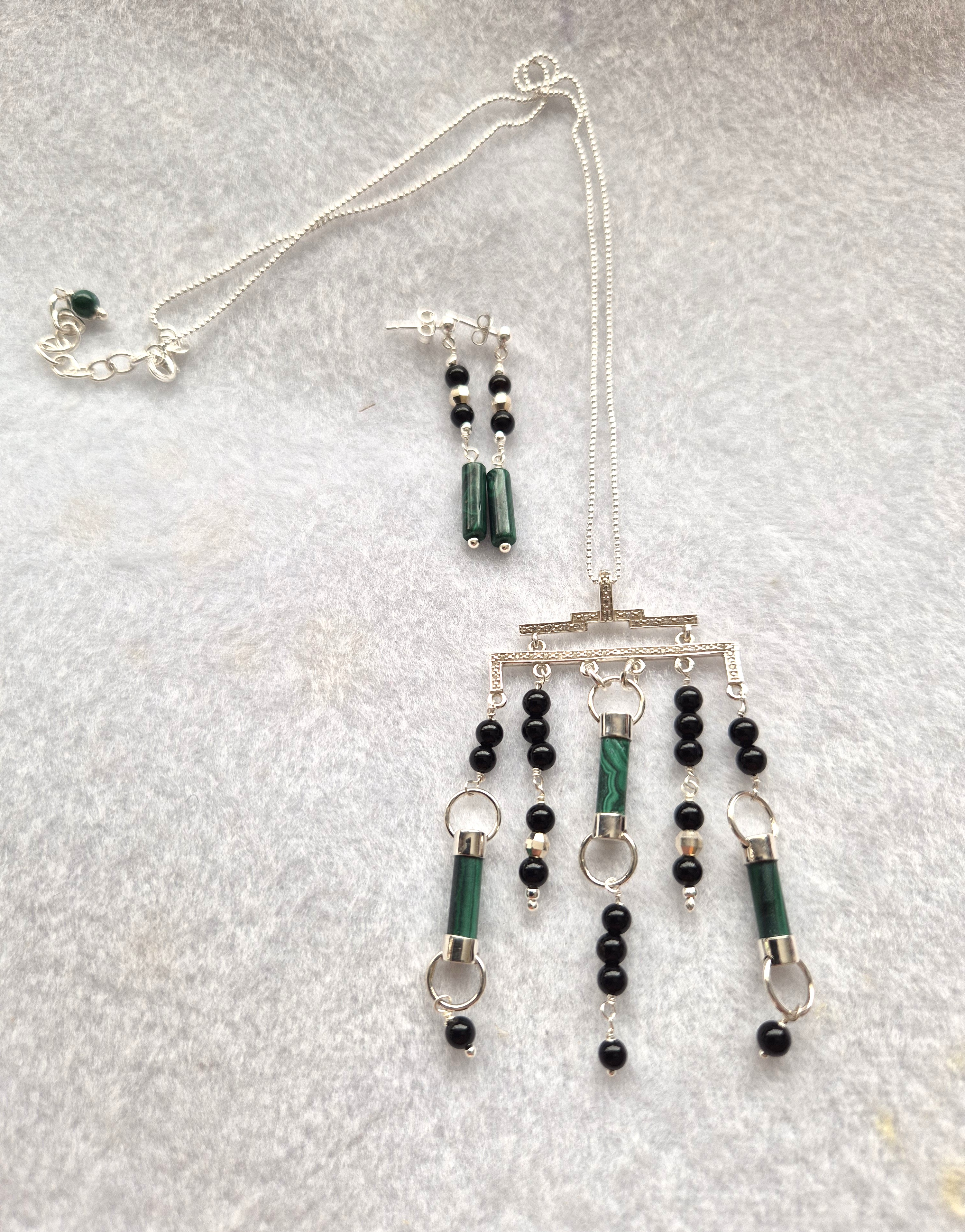 Art Deco Malachite with chain