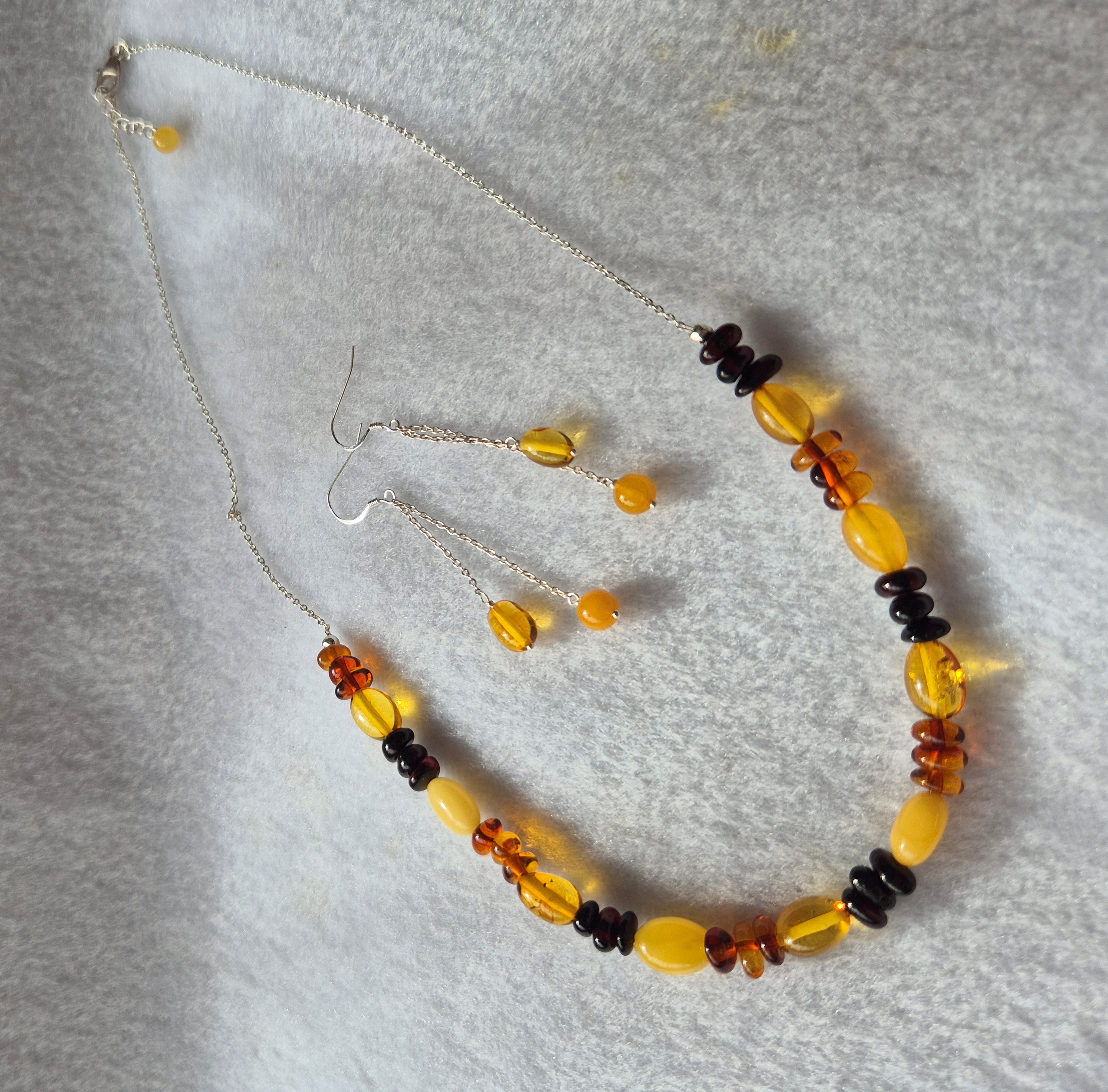 Multi-colour Amber on Chain