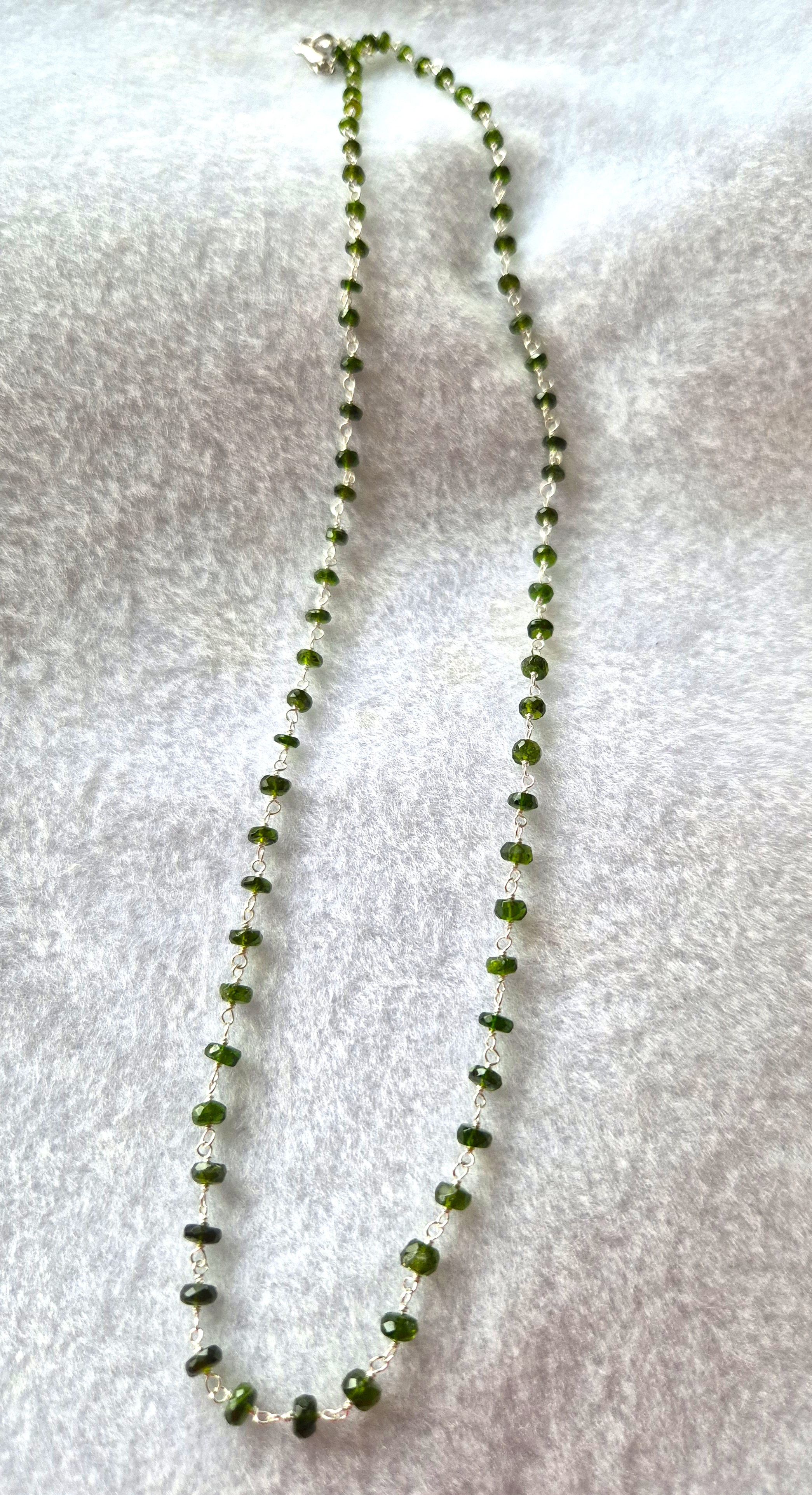 Rosary-linked Chrome Diopside